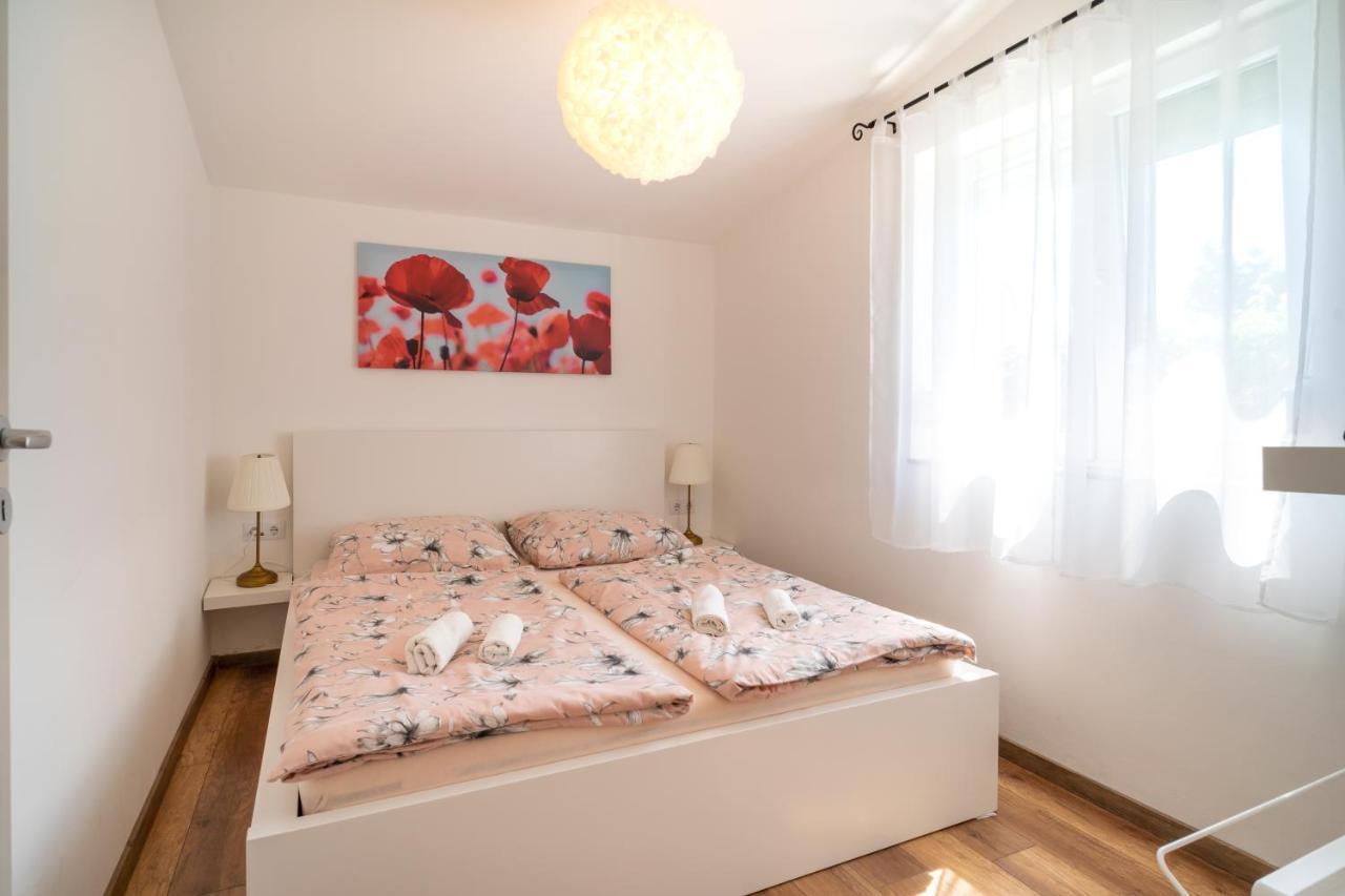 Harkány Pipacs Apartmanhaz מראה חיצוני תמונה