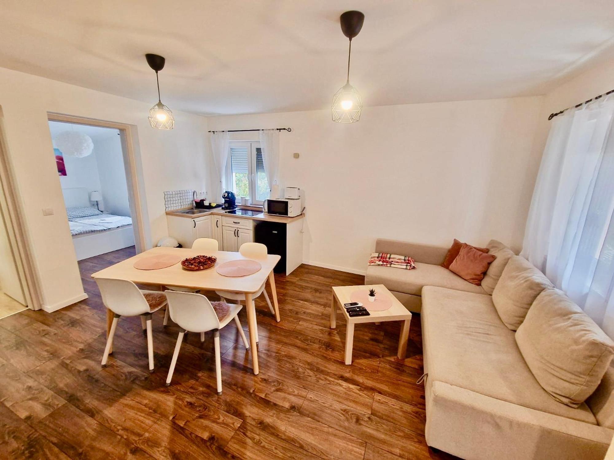 Harkány Pipacs Apartmanhaz מראה חיצוני תמונה